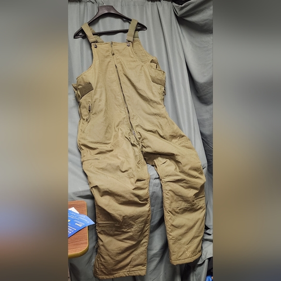 Men's Military Bib/Overall Snowpants, Size XL, (over 71" tall) - Picture 2 of 7